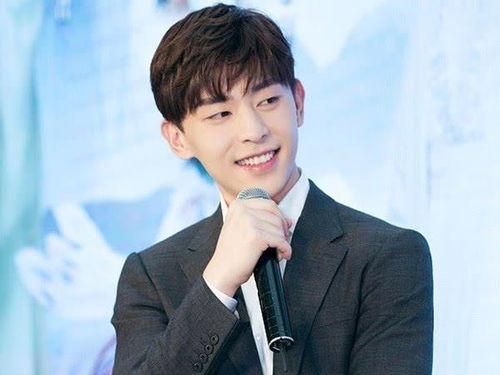 娱乐圈爆料杨紫邓伦,娱乐圈恋情再掀波澜 第2张 娱乐圈爆料杨紫邓伦,娱乐圈恋情再掀波澜 第2张